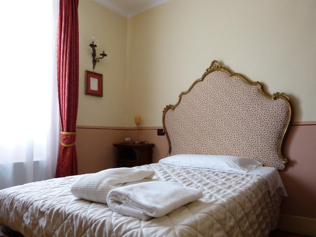 Bed and Breakfast Villino Il Magnifico Florenz Zimmer foto